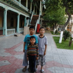 بچه های مرتیلا/س از هخامنشیان اسکندر مقدونی هم استحکامات نظامی در دره فرغانه برای مقابله با یورش قبایل بیابانگرد بنا نمود