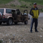 راننده جوان ما در ژست برای عکس یادگاری