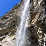 در بالا دست آمو دریا بر اثر زلزله و ریزش کوه دریاچه طبیعی تشکیل شده است که اگر این ید فرو بریزد دره بدخشان از میان میرود